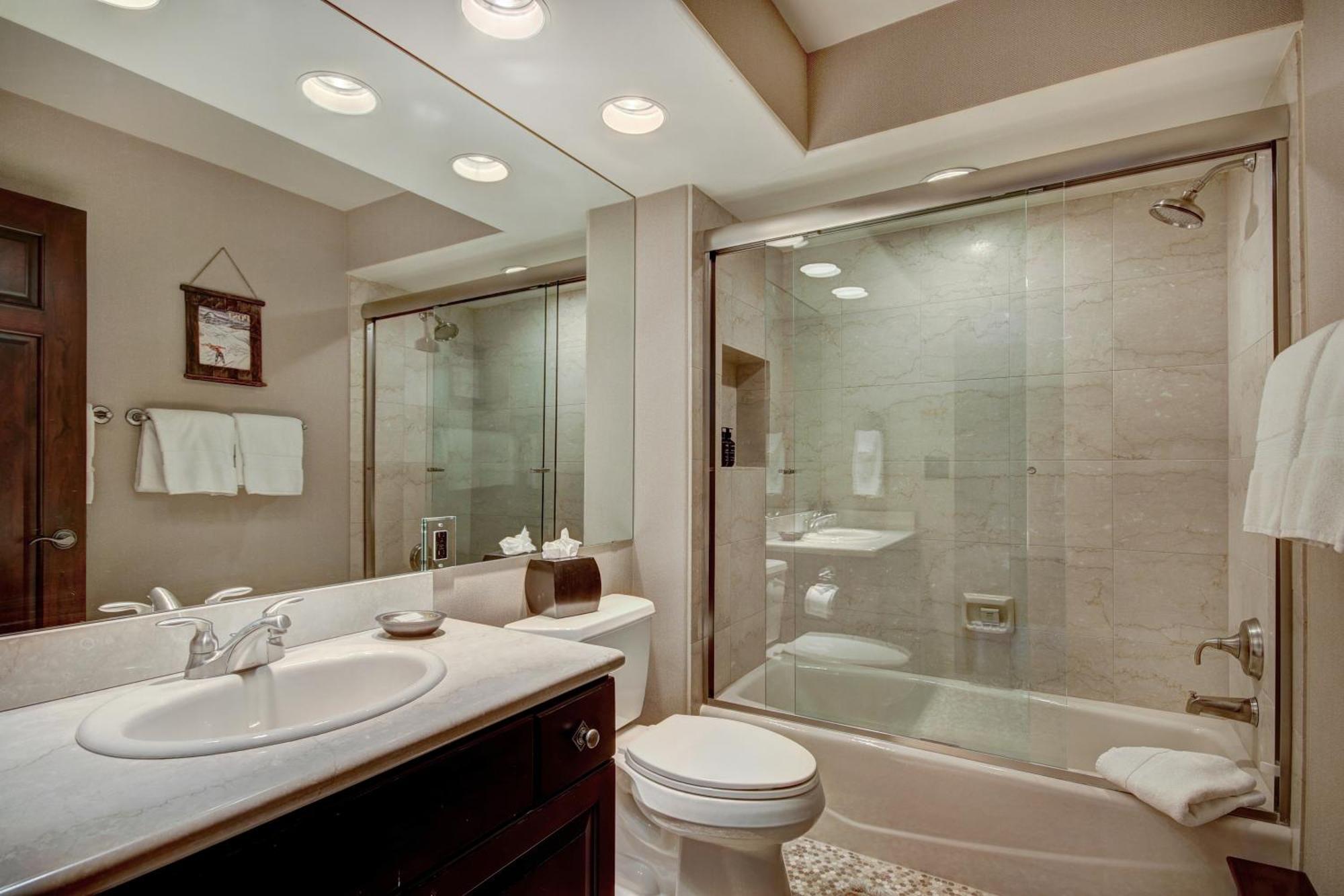 Luxury Ski-In 3 Bedroom Penthouse Inside Pines Lodge, Sleeps 10! Condo بيفر كريك المظهر الخارجي الصورة