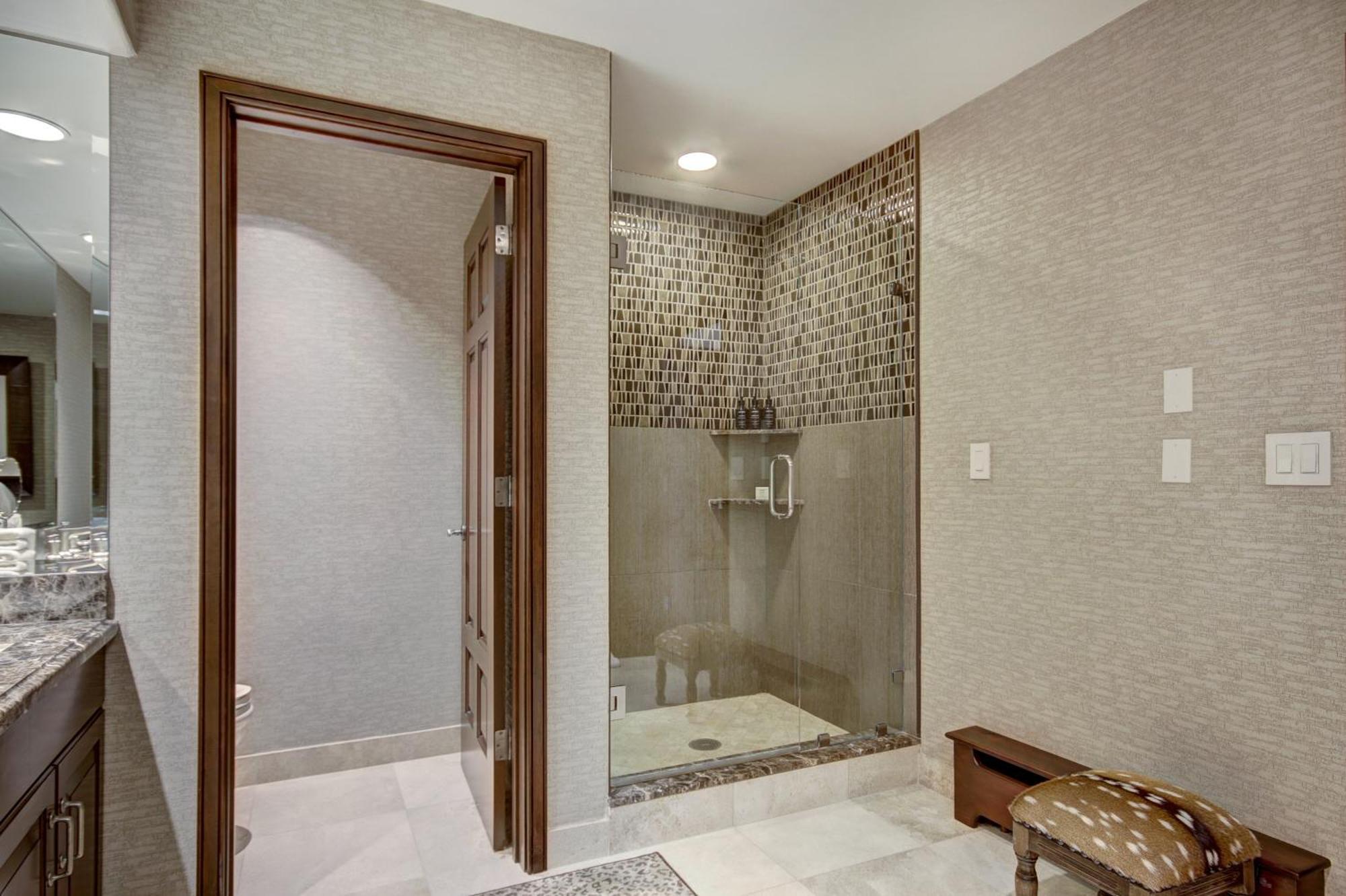 Luxury Ski-In 3 Bedroom Penthouse Inside Pines Lodge, Sleeps 10! Condo بيفر كريك المظهر الخارجي الصورة