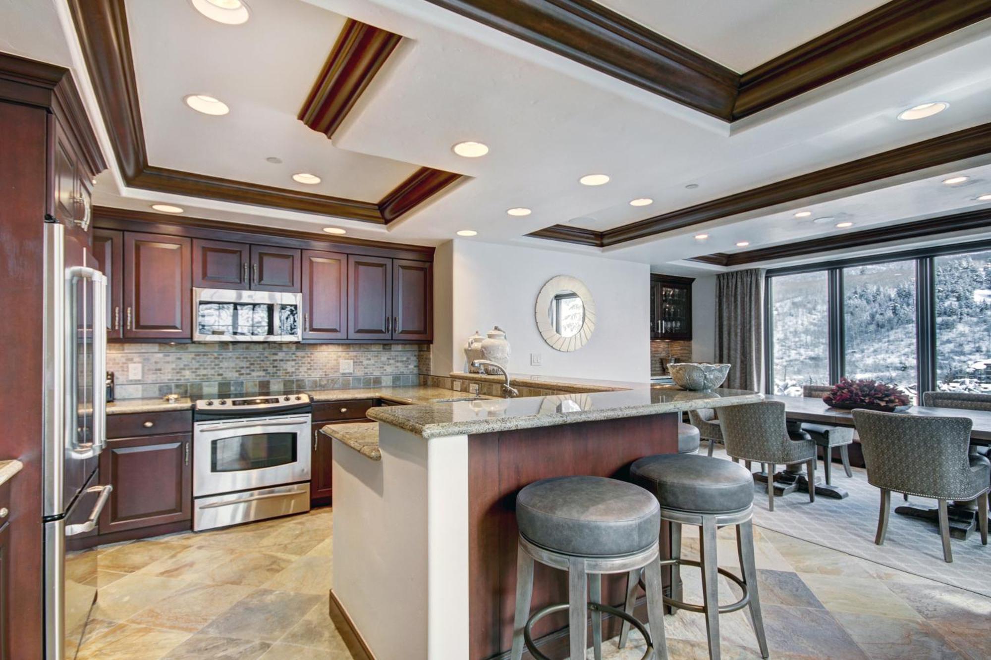 Luxury Ski-In 3 Bedroom Penthouse Inside Pines Lodge, Sleeps 10! Condo بيفر كريك المظهر الخارجي الصورة